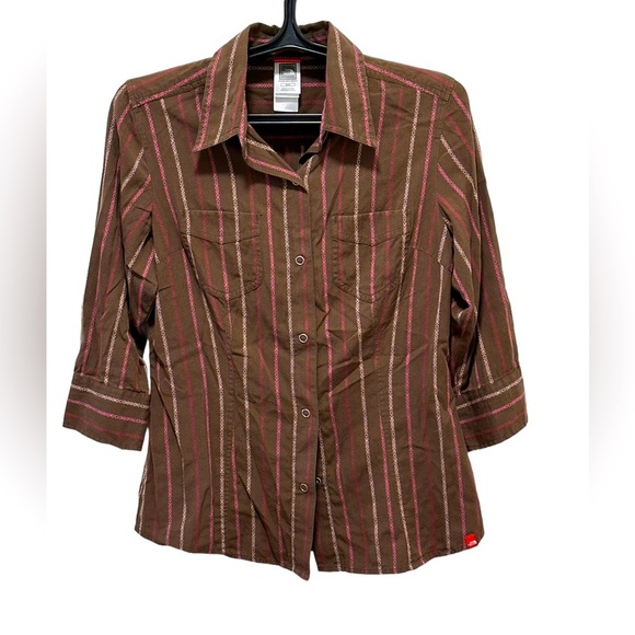 The North button down top size Medium - Picture 1 of 6